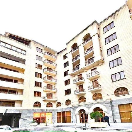 Mount Hood Apartments Ереван Екстериор снимка