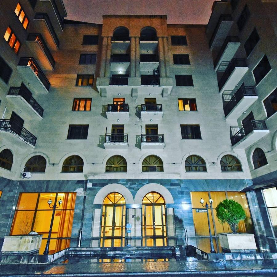 Mount Hood Apartments Ереван Екстериор снимка