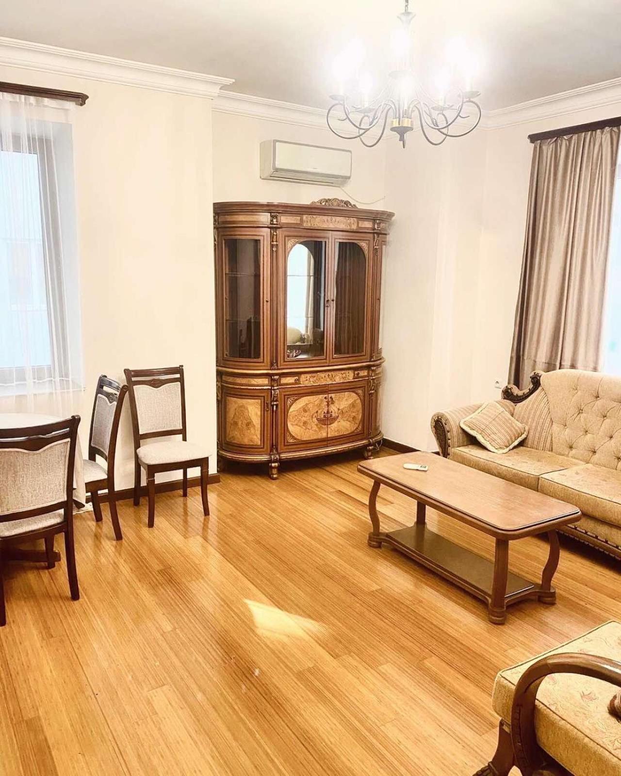 Mount Hood Apartments Ереван Екстериор снимка
